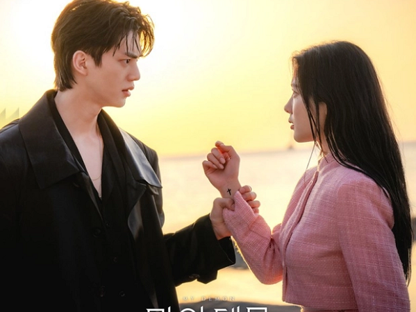 Phim Hàn mới lên sóng liền nhận 'cơn mưa' lời khen, nam nữ chính gây sốt bởi visual 'trời sinh một cặp'