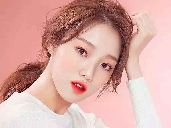 Cứ tưởng đây là 'bảo bối' dưỡng da sáng trắng kịp đón Tết, chị em 'ngã ngửa' khi bác sĩ hé lộ 4 sự thật