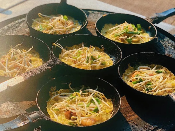 Quán bánh xèo ít ai biết mà Hoa hậu Thu Hoài chia sẻ nhất định phải ghé mỗi khi đến Đà Lạt