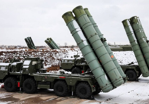 Rộ tin Nga chuyển hệ thống phòng không S-400 từ Kaliningrad tới Ukraine