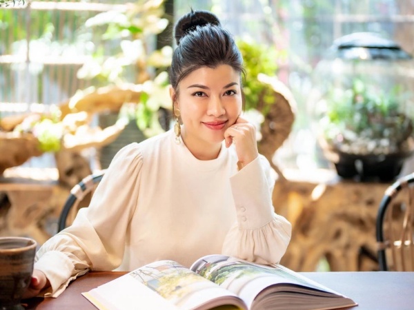 Cuộc sống nhiều đổi khác của diễn viên Việt nổi tiếng sau 10 năm giải nghệ, lấy chồng đại gia