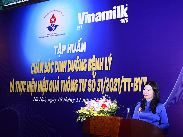 Vinamilk cùng câu lạc bộ Điều dưỡng trưởng Việt Nam tập huấn chăm sóc dinh dưỡng bệnh lý cho điều dưỡng phía bắc
