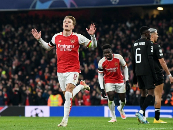 Xác định 12/16 đội giành vé vào vòng 1/8 Champions League