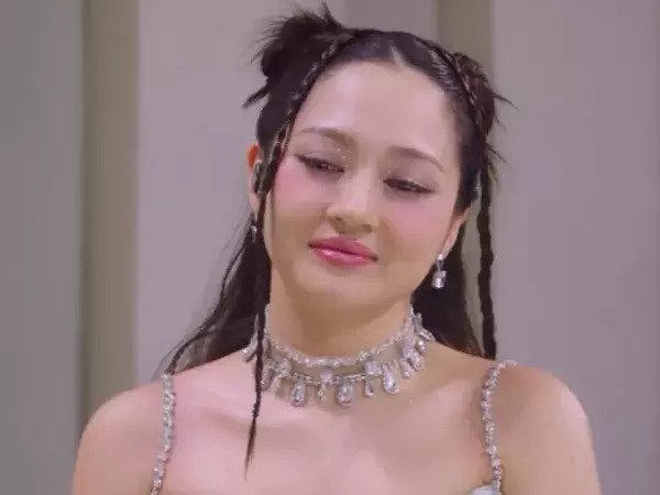 Tình trạng đáng lo của Bảo Anh trước khi rút khỏi Chị Đẹp: Liên tục dễ khóc, lộ dấu hiệu bất ổn