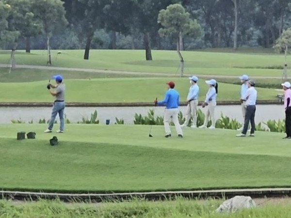 Bắc Ninh báo cáo Phó Thủ tướng về vụ việc nhiều cán bộ đi chơi golf