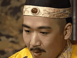 Bạc không phản ứng với thạch tín, vì sao các hoàng đế dùng kim bạc để thử độc trước khi ăn?