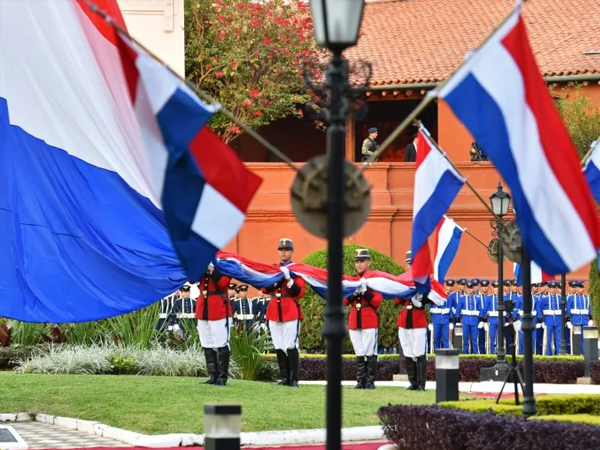 Quan chức cấp cao Paraguay bị sa thải vì kí thỏa thuận với đất nước không tồn tại