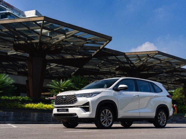 Toyota Innova Cross - một bất ngờ trong phân khúc MPV cỡ trung