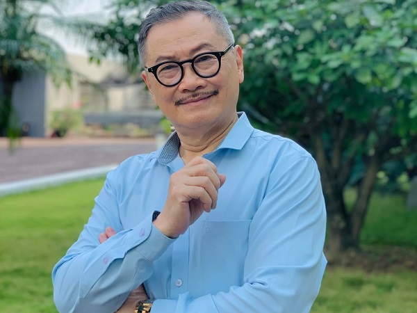 'Ông trùm phản diện' sắp được phong NSND: Tuổi U70 hạnh phúc bên bà xã như vợ chồng son