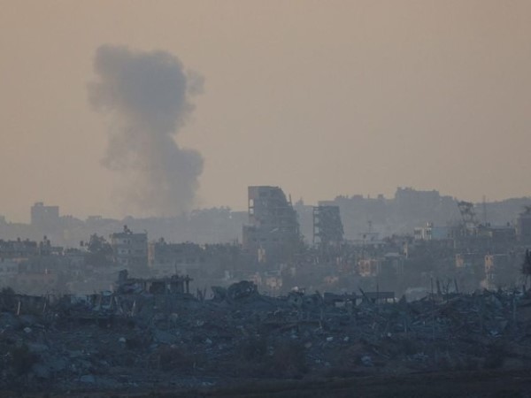 Israel tấn công 400 mục tiêu ở Dải Gaza trong ngày đầu tiên nối lại giao tranh