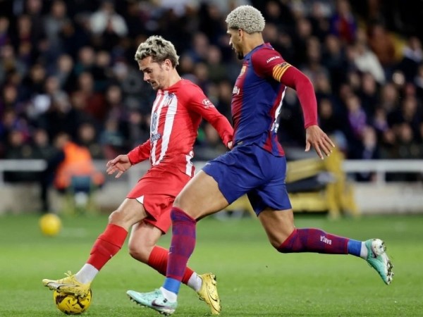 Thắng vất vả Atletico Madrid, Barca trở lại đường đua vô địch La Liga