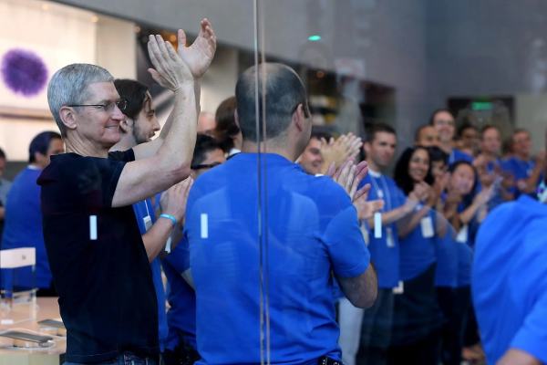 CEO Tim Cook tiết lộ những kỹ năng Apple tìm kiếm khi "săn" nhân tài: Phải tin rằng 1+1=3