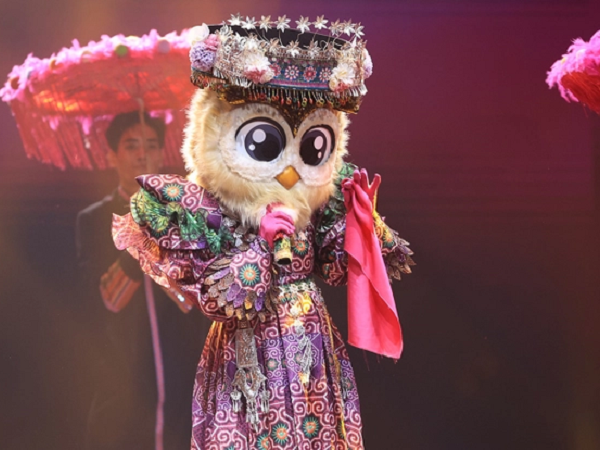 Xôn xao nghi vấn chương trình làm lộ clip Cú Tây Bắc là Quán quân Ca Sĩ Mặt Nạ?