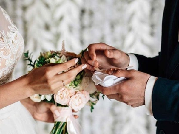 Để con gái lấy chồng xa, mẹ 'ngã ngửa' khi biết thông gia có 6 căn nhà, 20 mẫu đất