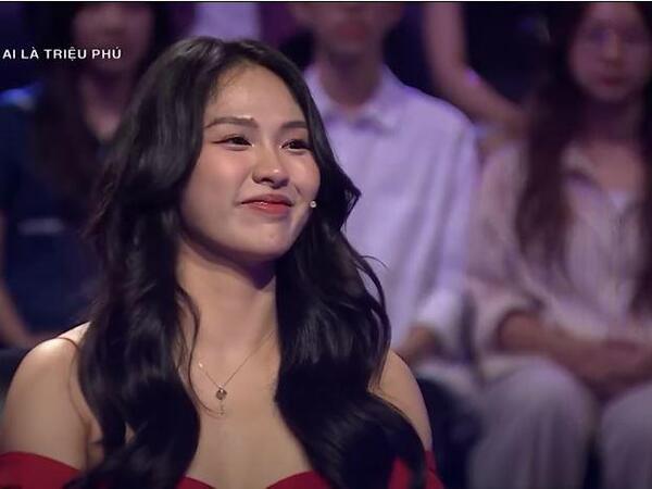 Cô gái xinh đẹp 'gây sốt' trên sóng Ai là triệu phú hóa ra là hot girl này