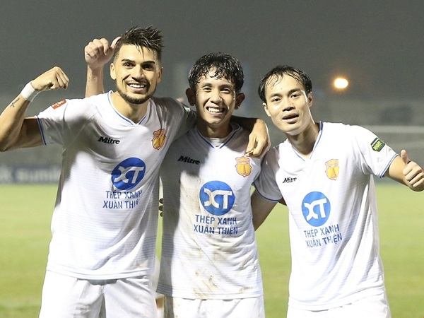 Vòng 5 V.League 2023/2024: Rực lửa đại chiến Nam Định - Công an Hà Nội tại Thiên Trường