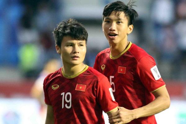Quang Hải làm rõ luôn tình cảm Văn Hậu dành cho Hải My, hé lộ thói quen chi tiền của chàng hậu vệ