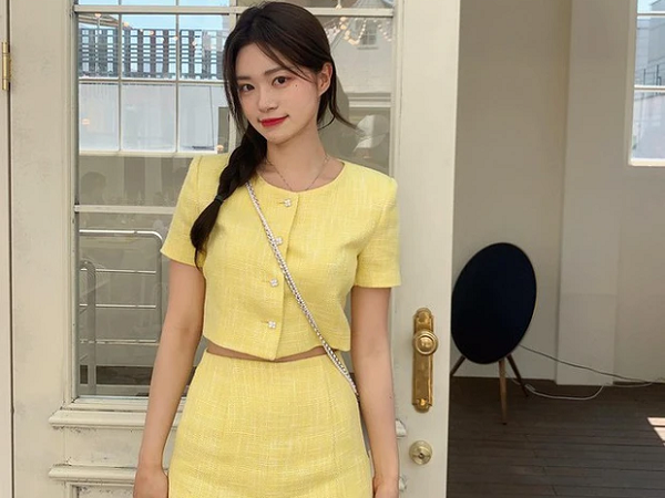 Trang phục màu vàng đang 'hot' không kém màu đỏ và 10 cách diện 'sang xịn mịn'