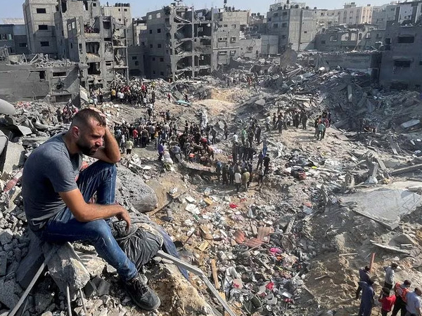 HĐBA bỏ phiếu về ngừng bắn ở Gaza, Israel tái mở nhà tù ngầm giam tay súng Hamas