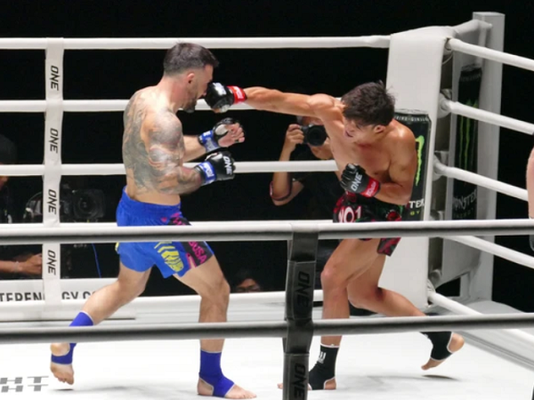 Nguyễn Trần Duy Nhất thua knock-out trước võ sĩ châu Âu
