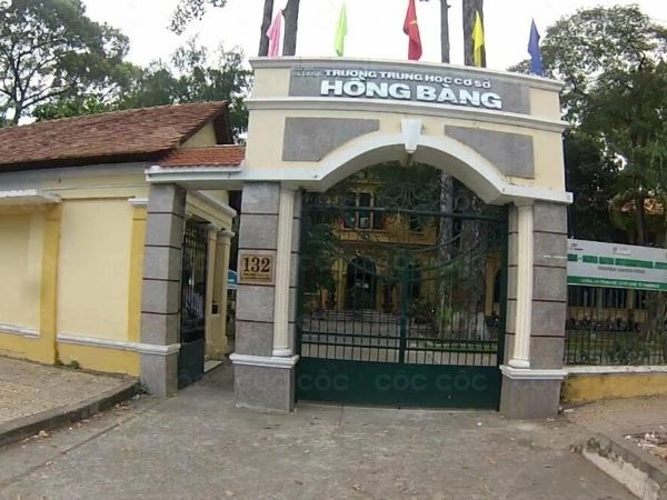 Học sinh lớp 8 ở TP.HCM bị giáo viên đánh gãy xương bả vai