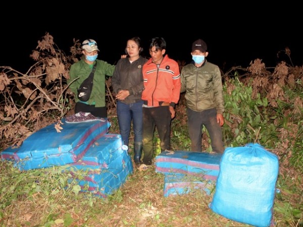 Mật phục bắt vụ mua bán gần 400kg pháo lậu qua biên giới