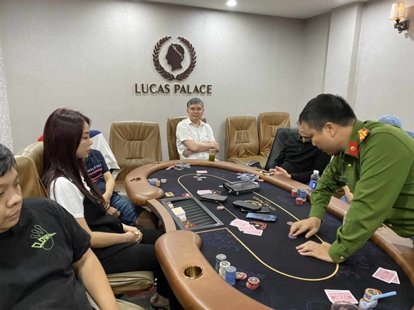 Phát hiện đường dây đánh bạc Poker trên 20 tỷ đồng ở Hà Nội