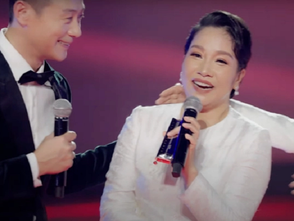Mỹ Linh bùng nổ ở công diễn 2, khóc ngất trên sân khấu rồi nhận kết quả không ai ngờ