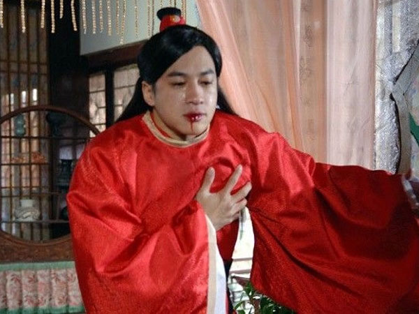 'Lương Sơn Bá xấu nhất màn ảnh' gặp tai nạn xe nghiêm trọng khi quay phim, hiện trường hỗn loạn khiến fan lo sốt vó