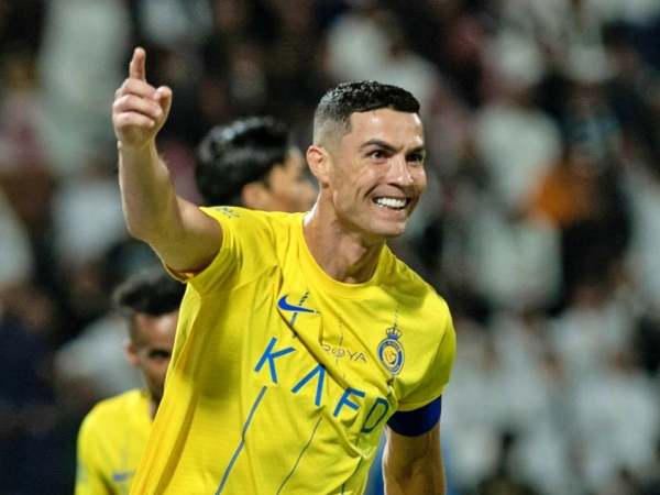 Rực rỡ Ronaldo: Cán mốc 50 bàn thắng trong năm 2023, được tìm kiếm nhiều nhất trong lịch sử 25 năm Google