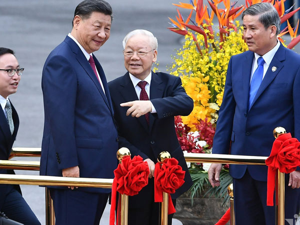 Hôm nay, Tổng Bí thư Trung Quốc Tập Cận Bình và phu nhân bắt đầu thăm Việt Nam