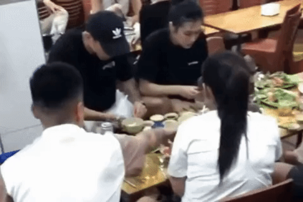 Hậu đám cưới, Doãn Hải My 'xả vai' bình dân thế này đây