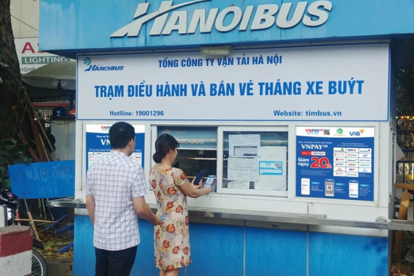 Đi xe buýt bằng vé điện tử tiện lợi như thế nào?