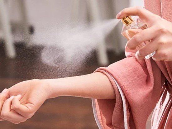 Nước hoa được coi là 'kẻ hủy diệt' sức khỏe đối với nhóm người này