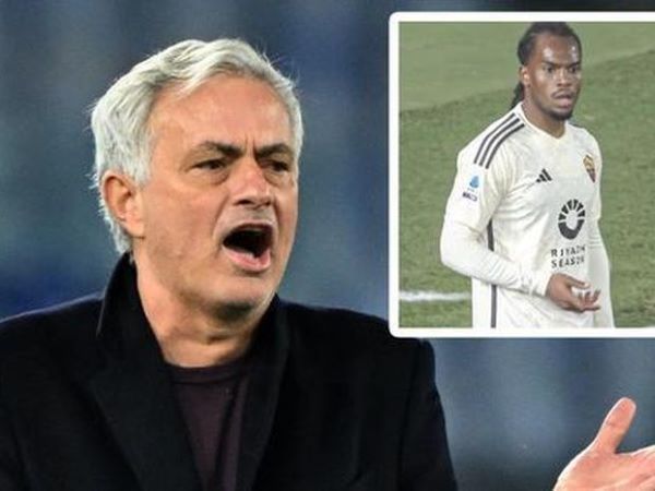 HLV Mourinho lại gây sốc: Thay Renato Sanches chỉ sau 18 phút