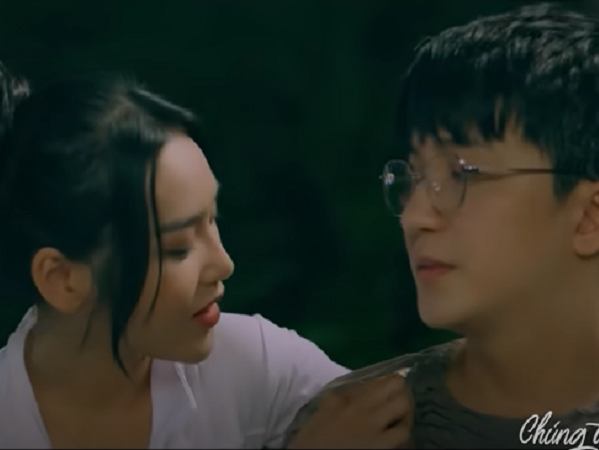 Chúng ta của 8 năm sau tập 19: Tùng bị 'tiểu tam' ve vãn, Dương ngất xỉu dưới mưa