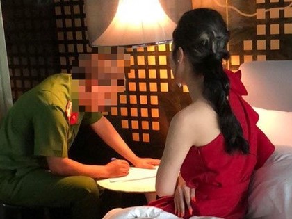 Bắt giữ 'bà trùm' nắm 2 điểm mại dâm ở Thủ Đức