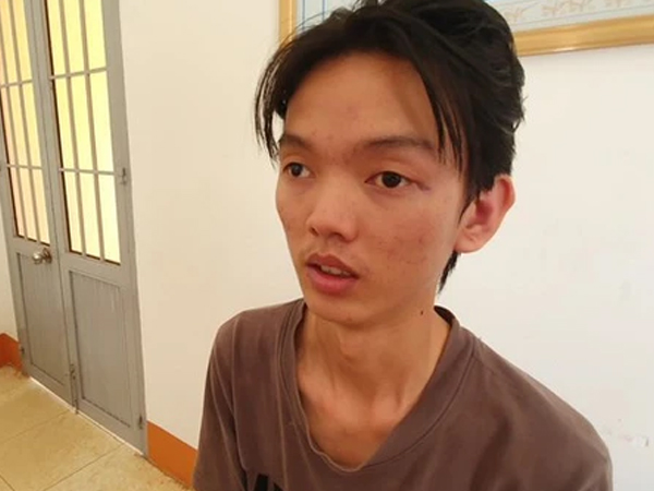 Nam thanh niên nhiều lần đột nhập nhà người yêu cũ trộm kim cương, iPhone