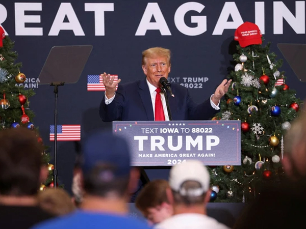 Rắc rối pháp lý của ông Trump lại 'chiếm sóng'