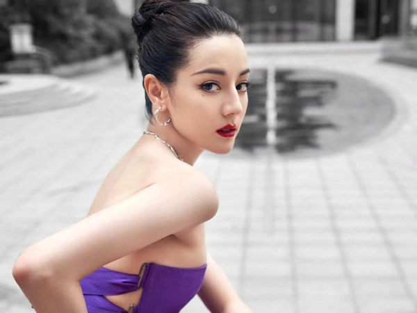 Địch Lệ Nhiệt Ba bất ổn, liệu có đi vào vết xe đổ của Dương Mịch và Angelababy?