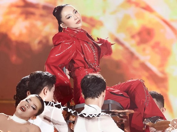 Tóc Tiên và 'duyên nợ' 2 lần bị hủy show tại Sân vận động Mỹ Đình