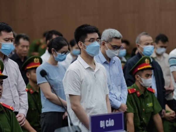 Diễn biến cựu điều tra viên Hoàng Văn Hưng bất ngờ nhận tội, nộp lại hơn 18 tỷ