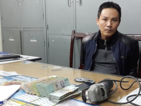 Từ thú vui cờ bạc đến tội ác không thể tha thứ