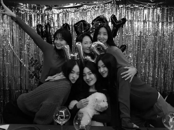 Dự sinh nhật bạn, Song Hye Kyo chiếm 'spotlight' vì quá xinh đẹp, xứng đáng góp mặt trong danh sách 'Thịnh thế mỹ nhan'