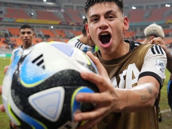 Man City sắp mang ‘Messi mới’ về cho Pep Guardiola