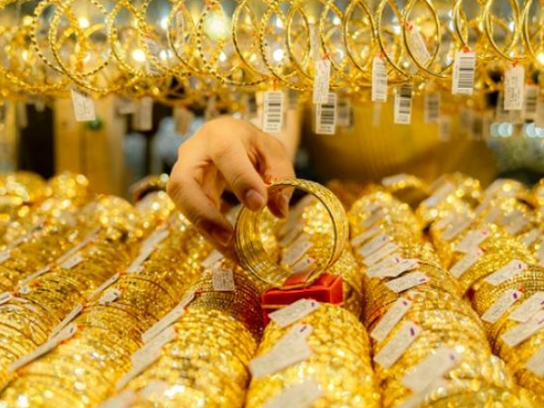 Giá vàng lập đỉnh mới, đại gia kinh doanh vàng lãi đậm