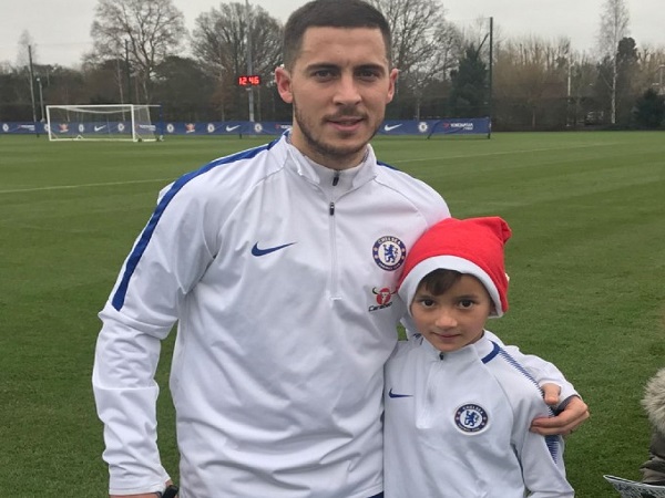 Cận cảnh siêu phẩm hơn 30 mét của tài năng trẻ gốc Việt khoác áo Chelsea