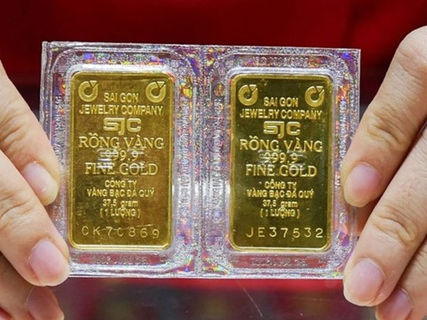 Chưa từng có trong lịch sử: 78,5 triệu đồng/lượng vàng