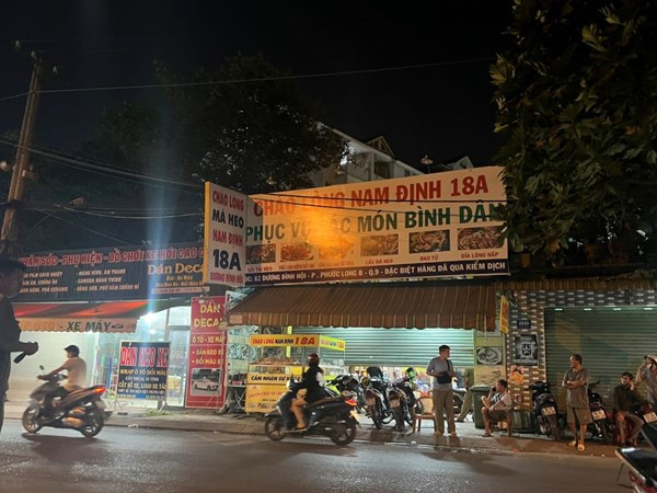 Người đàn ông đang ăn cháo lòng thì bất ngờ gục chết