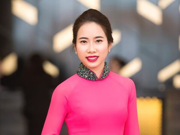 Chân dung nữ đại gia Việt xinh đẹp, 26 tuổi đã làm Tổng Giám đốc tập đoàn, đời tư kín tiếng